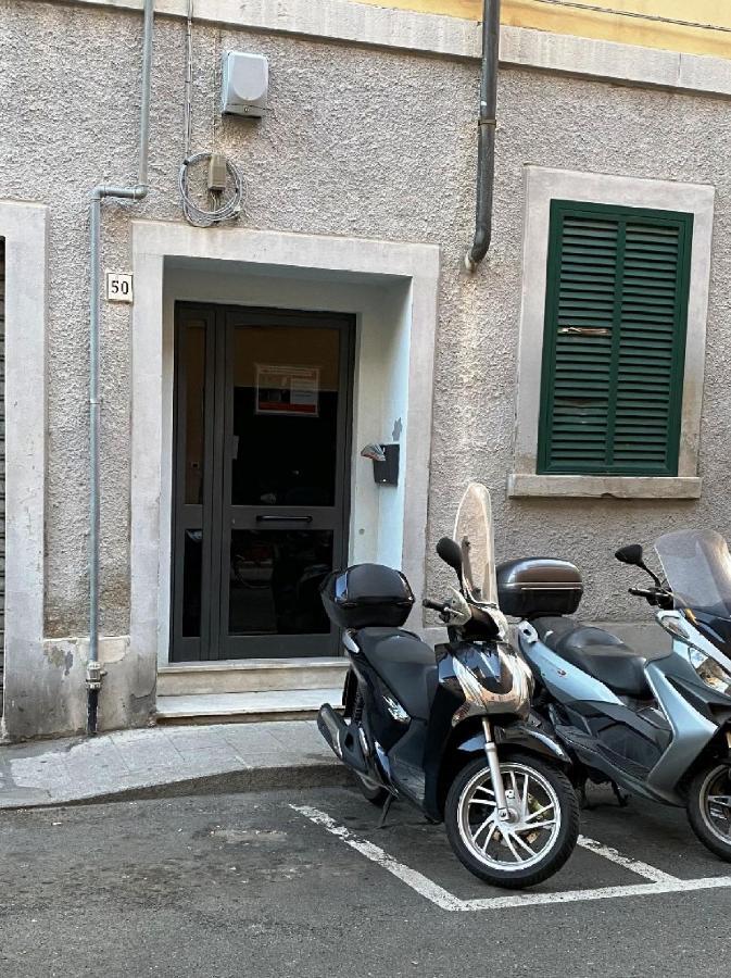 شقة Casamieli, Nuovo, Vicino Al Porto Al Mare E Al Centro ليفورنو المظهر الخارجي الصورة